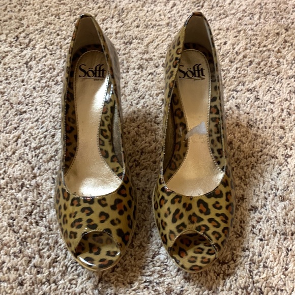 Sofft. Shoes.   Size 9. Animal print.  Excellent condition - Picture 3 of 9